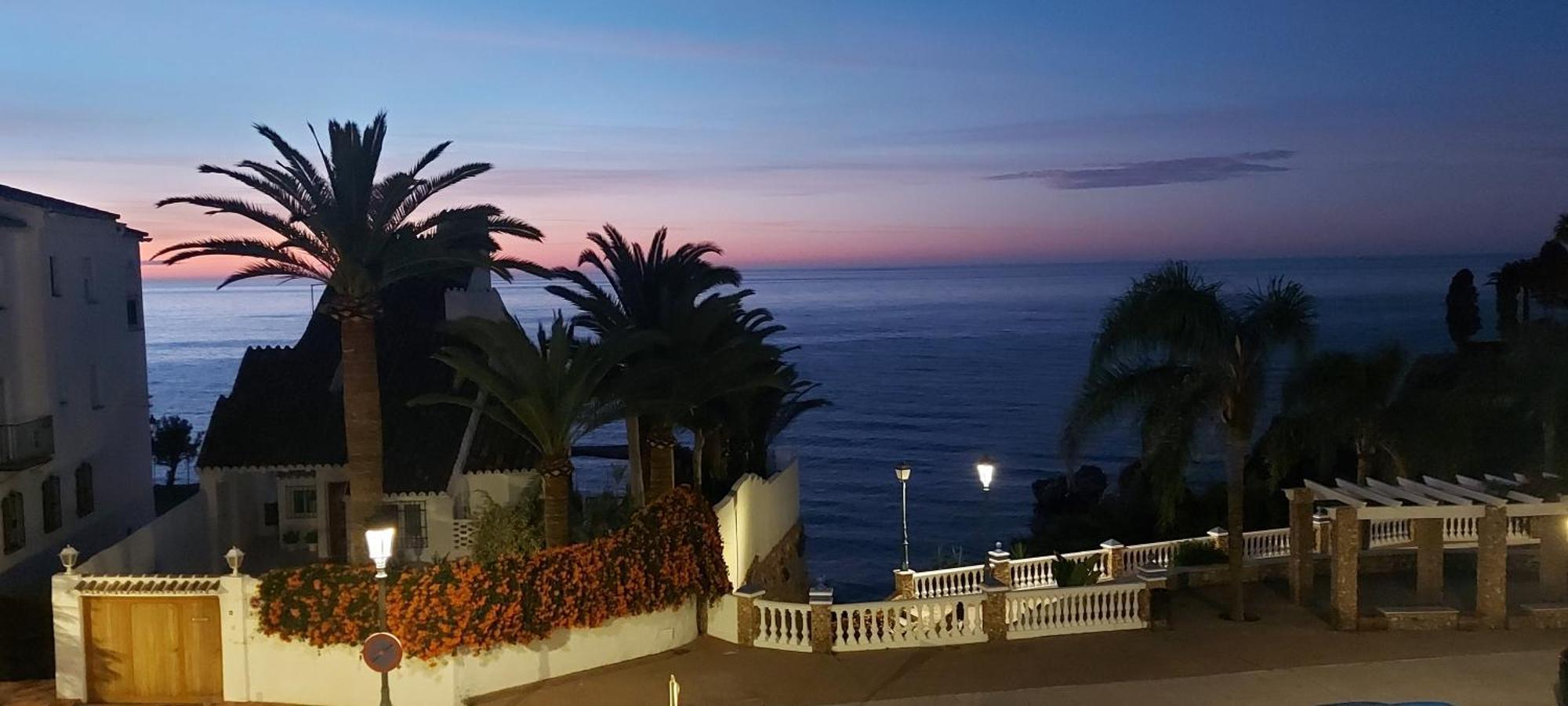 Spectacular Sea Views, 2 Bed,2 Bath Apartman Nerja Kültér fotó