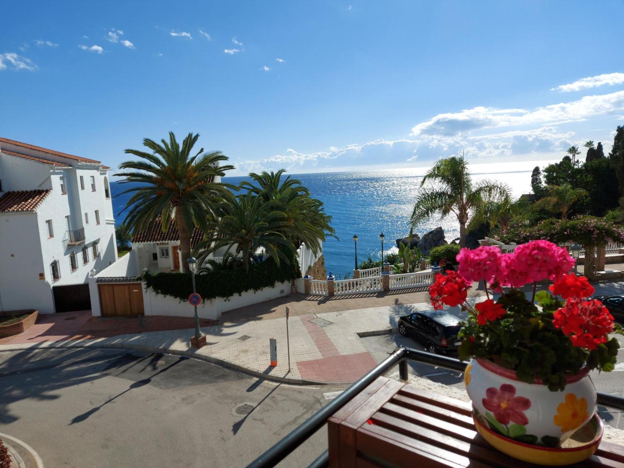 Spectacular Sea Views, 2 Bed,2 Bath Apartman Nerja Kültér fotó
